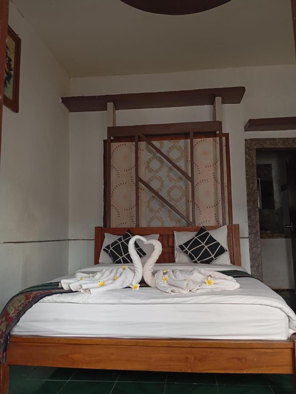 ホテル Wahyu Gili 1 ギリ・トラワンガン エクステリア 写真